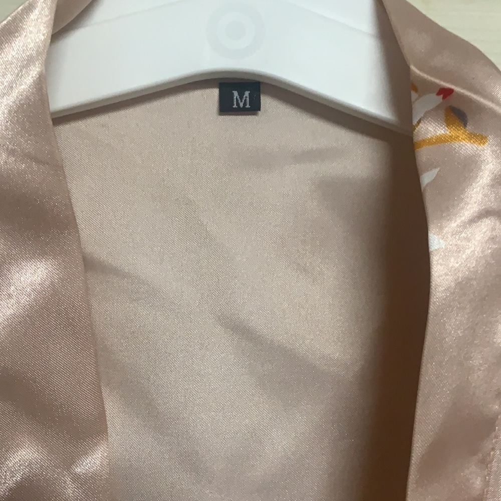 Pink Robe - Picture 4 of 5